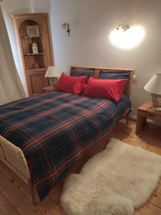 Bed and Breakfast Les Dames De La Saugiat Le Fied Экстерьер фото